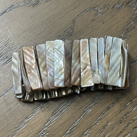 Abalone Mother of Pearl Stretch Bracelet Neutral Natural Beachy Boho Jewelry - Picture 1 of 5